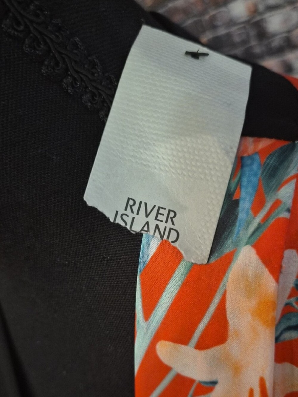 River Island Red Floral Lightweight Kimono NWT SZ 8 - Picture 2 of 7